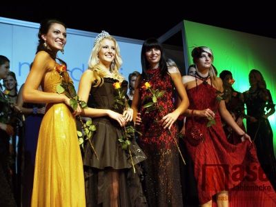 Obrazem: Česká Miss v Jablonci předvedla skvostnou bižuterii