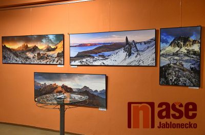 Obrazem: Výstavu jabloneckého fotoklubu Balvan zahájili v kině Radnice