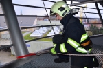 Cvičení hasičů na heliportu Krajské nemocnice Liberec