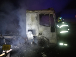 Požár nákladního vozidla u autoopravny v Horské Kamenici