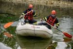 Cvičení hasičů na Harcovské přehradě
