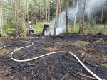 Požár klestí v obci Bulovka