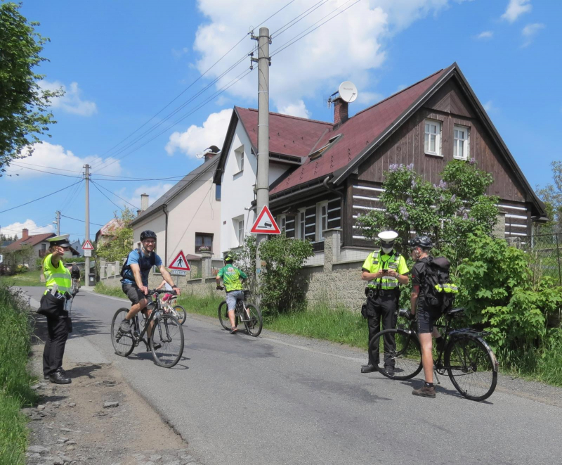 Dopravně bezpečnostní akce, tentokrát prioritně zaměřená na cyklisty<br />Autor: Archiv Policie ČR