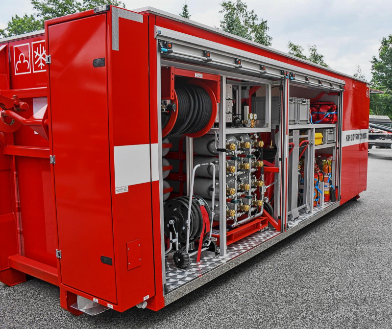 Kombinovaný hasicí kontejner KKH 0/0/1500/720/1000<br />Autor: HZS Libereckého kraje