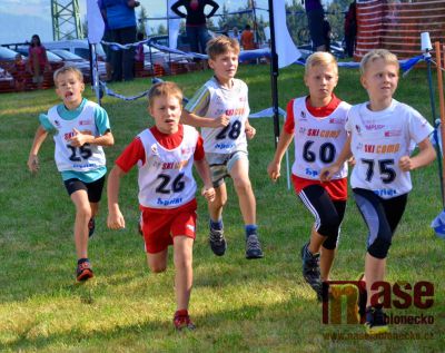 Obrazem: Přespolní běh Na Lhotách absolvovalo přes 200 běžců