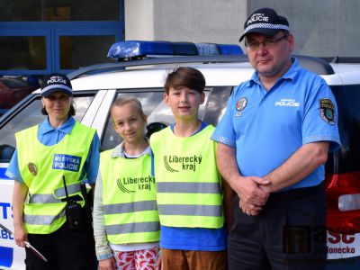 Strážníci s dětmi rozdali 42 citronů za rychlou jízdu