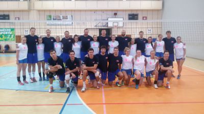 Juniorky pod sítí zahájily ligu prohrou