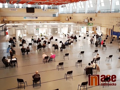 Autor foto:Jiří Endler Tento týden v Jablonci proočkují 300 osob za den