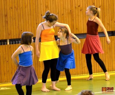 Obrazem: Školní akademie v Harrachově