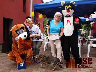 Obrazem: Oslava dvacetin útulku Dášenka v Lučanech