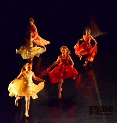 Obrazem: Absolventské taneční představení