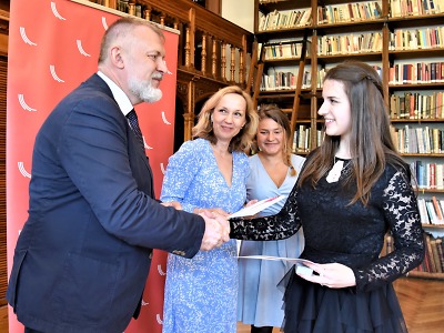 Autor foto:Archiv KÚ Libereckého kraje Cenu vévody z Edinburghu převzalo v Liberci 25 studentů