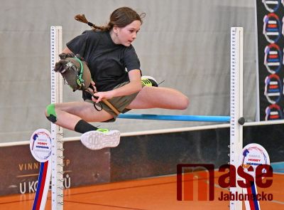 Obrazem: Hobby horsing v jablonecké hale