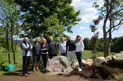 V Lesoparku na Sluneční v Příchovicích byl vysazen strom Olgy Havlové