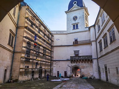 Autor foto:Archiv NPÚ, ÚPS na Sychrov Na hradech a zámcích turistů méně, správci realizovali více obnov