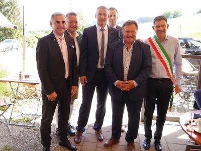 Jablonecká delegace navštívila kaufbeurenský Tänzelfest