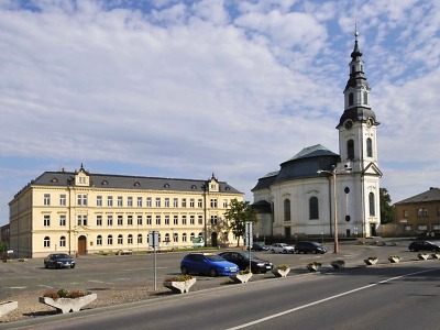 Kraj podpoří obnovu fasády na novoborském kostele Panny Marie