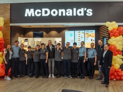Zlaté oblouky září ve městě skla. Jablonec vítá svůj první McDonald´s