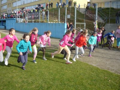 Sto let Československa slavili v ZŠ Mozartova během