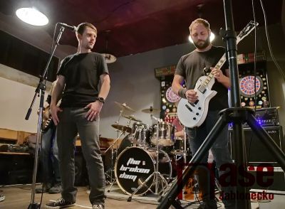 Obrazem: Koncert skupiny Sayonara v klubu Tatáž Pakáž