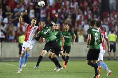 Je nás jedenáct…