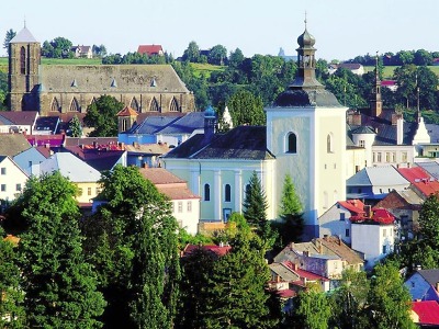 Na kostele sv. Mikuláše v Turnově opraví trhliny ve zdech i střechu