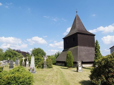 Autor foto:Archiv KÚ Libereckého kraje Dřevěná zvonice ve Vlastibořicích přišla o zvony hned dvakrát