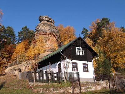 Autor foto:Archiv KÚ Libereckého kraje Mléčný džbán, Kazatelna i Skluzavka. To jsou Vranovské skály