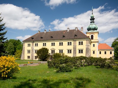 Na obnovu zámku Doksy přispěl Liberecký kraj za pět let víc než milion
