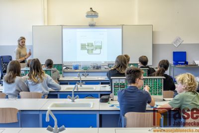 Tanvaldské gymnázium otevřelo špičkovou laboratoř fyziky