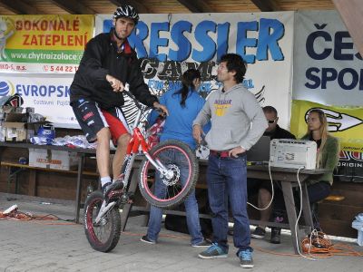 Camp biketrialistů v Tanvaldě končí pod dohledem mistra světa