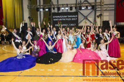Obrazem: Maturitní ples Gymnázia a OA Tanvald
