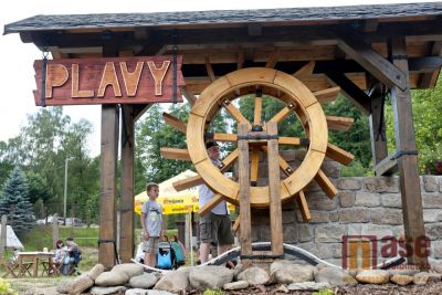 V Plavech pokřtili obecní znak