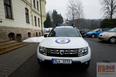 Městští strážníci v Tanvaldě získali nový automobil 