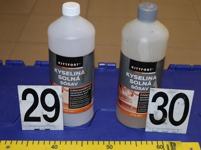 Krajský Toxi tým rozbil síť výrobců pervitinu z Turnovska