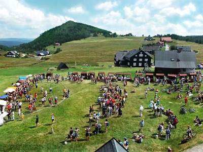 Potřinácté Jizerku oživí Anenská sklářská slavnost