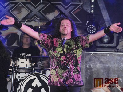 Arakain skvělým vystoupením uzavřel letní koncerty v Rokytnici