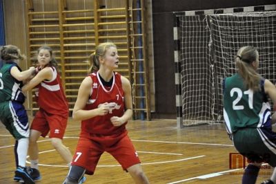 Basketbalové kadetky stále na špici ligové tabulky