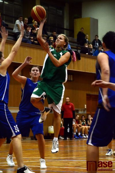 Basketbalistky bojovaly o prvenství na dvou frontách