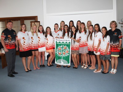 Primátor Jablonce Beitl přijal úspěšné basketbalové juniorky 