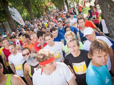 RunTour v Liberci je tady. Běžce čeká dobrodružství v lese