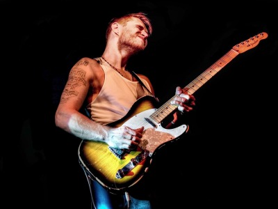Anglický kytarista Ben Poole se představí v Klubu Na Rampě