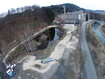 Bikepark ve Velkých Hamrech vyzkoušeli při závodě Bik(e)atlon