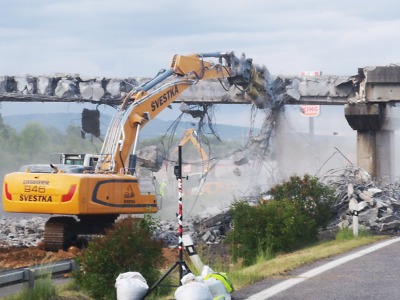 Obrazem: Bourali most u Svijan, dálnice je už opět průjezdná