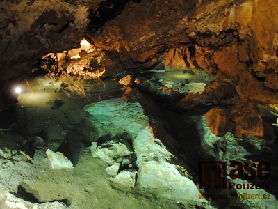 Hlavní sezona ve 14 jeskyních skončila, Bozkovské lákají i přes zimu