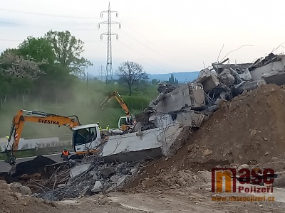 VIDEO: Zbourali most u Čtveřína