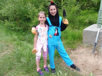 Obrazem: Les pohádek v tanvaldské kotlině nově posílil Krteček