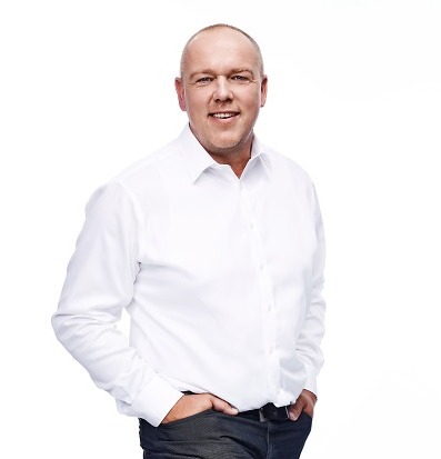 Josef Chuchlík chce vyšší porodné a úlevy na daních pro rodiny s dětmi