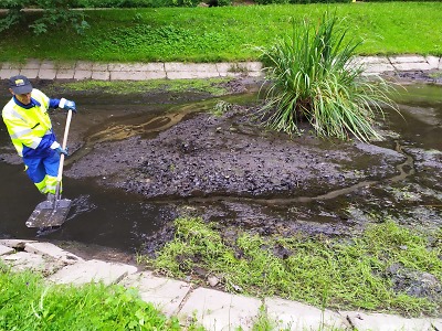 Město vyčistilo rybníčky ve Mšeně