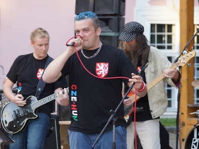 Šest kapel se představí publiku ve finále Stárplej 2013